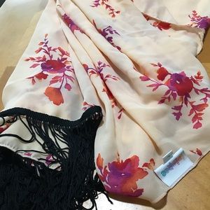LuLaRoe Monroe Kimono